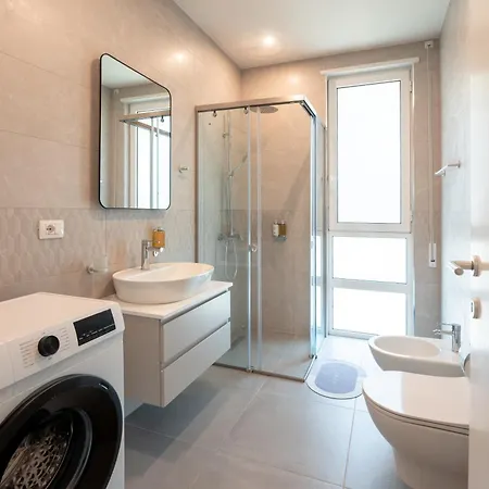 Gjiri I Lalzit - San Pietro - Savita Premium Apartamento *