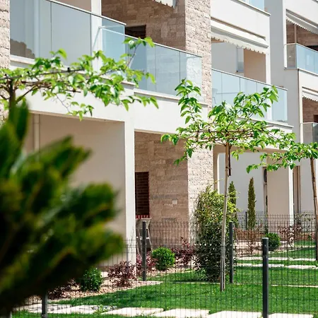 Gjiri I Lalzit - San Pietro - Savita Premium Apartmán Drač