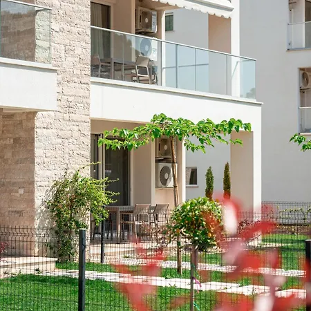 Gjiri I Lalzit - San Pietro - Savita Premium Apartmán